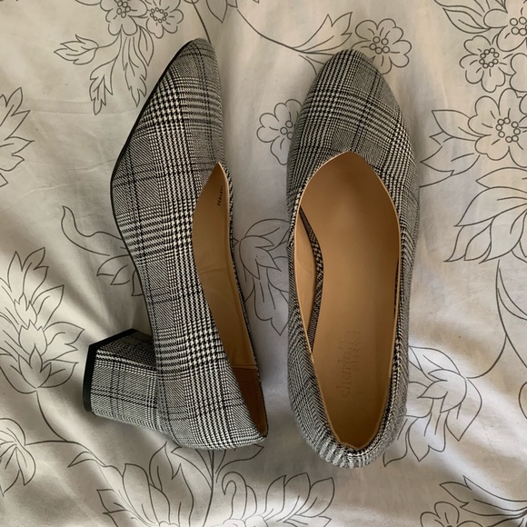 Charlotte Russe Shoes - 🗻Beautiful Houndstooth Heels🗻